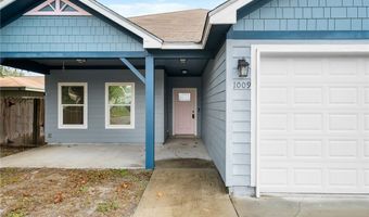 1009 S 10th St, Aransas Pass, TX 78336