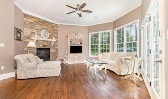 3712 Highland Creek Dr, Apex, NC 27539
