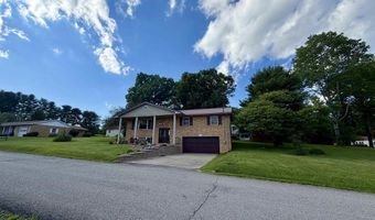 307 Meadow View Dr, Arthurdale, WV 26520