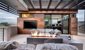 21 Drifting Shadow Way, Las Vegas, NV 89135