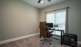 65 Overlook Dr, Hull, GA 30646