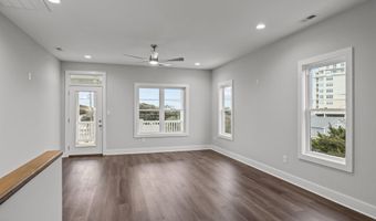 1374 Salter Path Rd, Salter Path, NC 28512