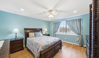 51 Lakeside Dr, Alloway, NJ 07422
