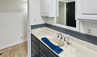 1504 S Country Club Cir, Carlsbad, NM 88220