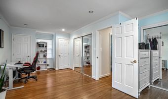 8916 MANGUM Pl, Alexandria, VA 22308