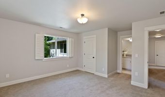 20421 Aberdeen Dr, Bend, OR 97702