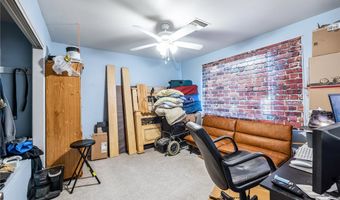 2332 Hummingbird Ln, Bullhead City, AZ 86442