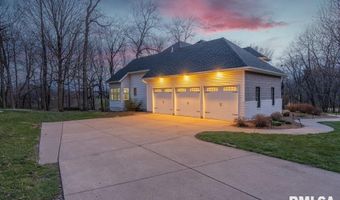 2497 FOREST REED Pl, Le Claire, IA 52753