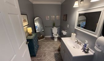 109 E Main St, Andrews, SC 29510