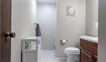 8372 Lower 138th Ct, Apple Valley, MN 55124