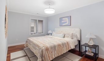 301 SE Delaware Ave 303, Ankeny, IA 50021