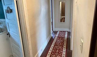 20-24 Church St, Barre, MA 01074