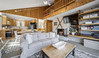 15 Goose Hollow Rd, Campton, NH 03223