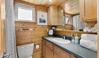 9586 Alto Dr, La Mesa, CA 91941