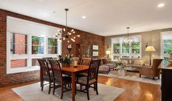 729 N FAYETTE St, Alexandria, VA 22314