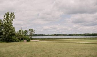9199 50th St NW, Annandale, MN 55302