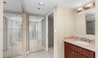 20505 E Country Club Dr Ph-38, Aventura, FL 33180
