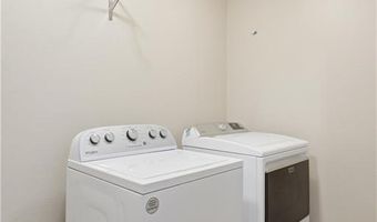 1426 E State Line Rd, Baxter Springs, KS 66713