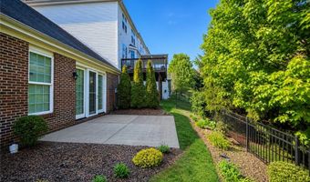 819 Strasburg Dr, Adams Twp., PA 16046