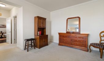 44589 YORK CREST Ter 300, Ashburn, VA 20147