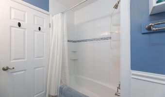733 21st St, Avalon, NJ 08202