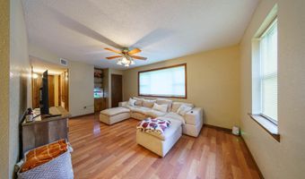 65 Oak St, Ash Flat, AR 72513