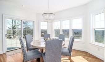 10 Trailing Ridge Rd, Brookfield, CT 06804
