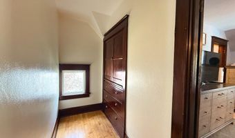 1403 N ONEIDA St, Appleton, WI 54911