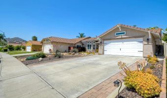 3358 Lake Circle Dr, Fallbrook, CA 92028