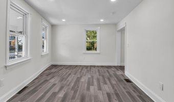 35 Church St, Allentown, NJ 08501