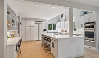 20 Carter Ln, Andover, MA 01810