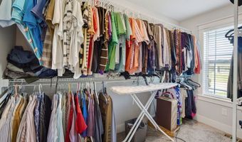2027 NW 24th St, Ankeny, IA 50023