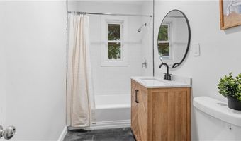 63 Prospect St, Lincoln, RI 02838