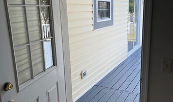 17 WHITE CRANE Dr, Berlin, MD 21811