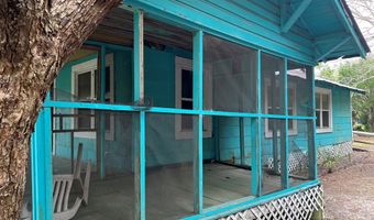 237 12th St, Apalachicola, FL 32320