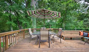 124 Vlasis Dr, Ballwin, MO 63011