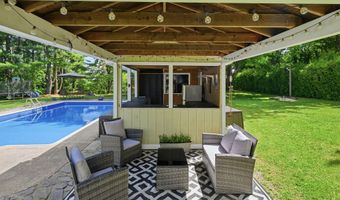 8 Winthrop Rd, Bethel, CT 06801