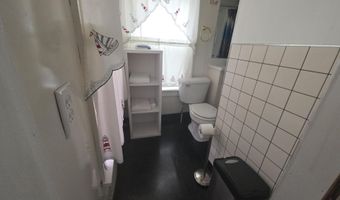 17 Marsh Rd, Belfast, ME 04915