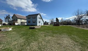 806 7th Ave, Britton, SD 57430
