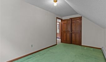 30 Pacheco Dr, North Smithfield, RI 02896