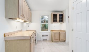 189 Dromoland Ln, Barnstable, MA 02630