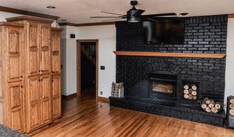 3330 Edgewood Ave, Baxter Springs, KS 66713