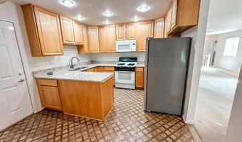 2212 Hamilton Dr, Ames, IA 50014