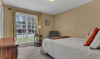 2704 PINE MANOR Ln, Albany, GA 31707