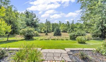 1780 Williamsburg Dr, Adrian, MI 49221