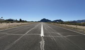 W William Road B, Aguila, AZ 85320