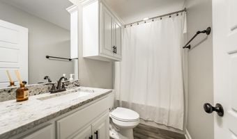 155 Lloyd Henderson Dr, Beebe, AR 72012