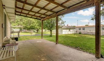 606 E Prairie Ln, Ash Grove, MO 65604