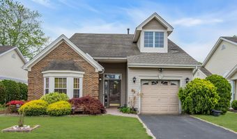 172 Sylvan Lake Blvd, Bayville, NJ 08721