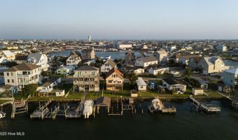 241 Moonlight Dr, Atlantic Beach, NC 28512